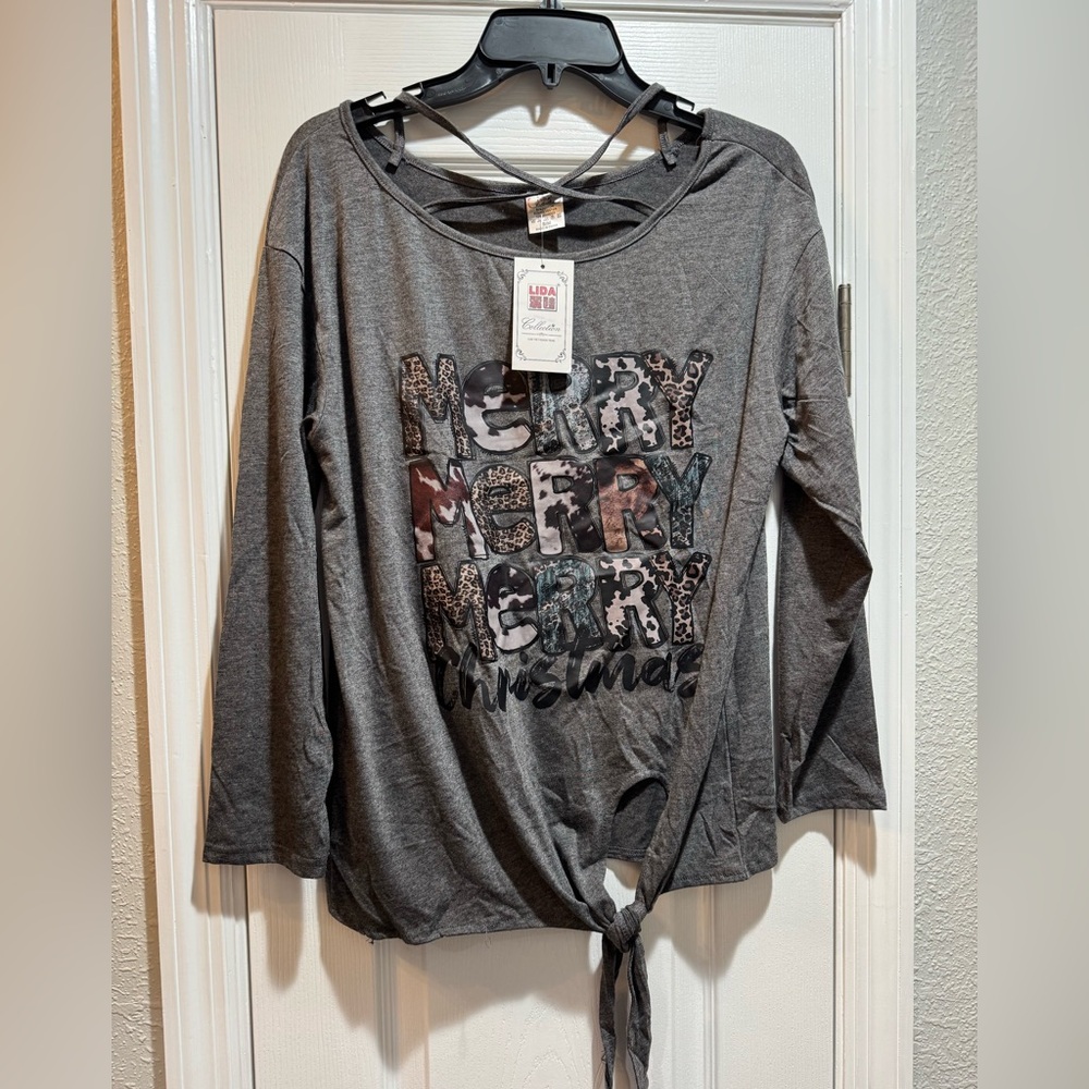 Merry Christmas Women’s Boutique Chic Gray Long Sleeve Women's Top NWT